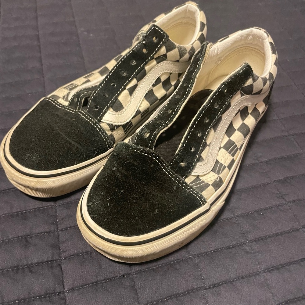 Vans skateboard Checkered suede/canvas sneakers. VGUC. Black classic check.